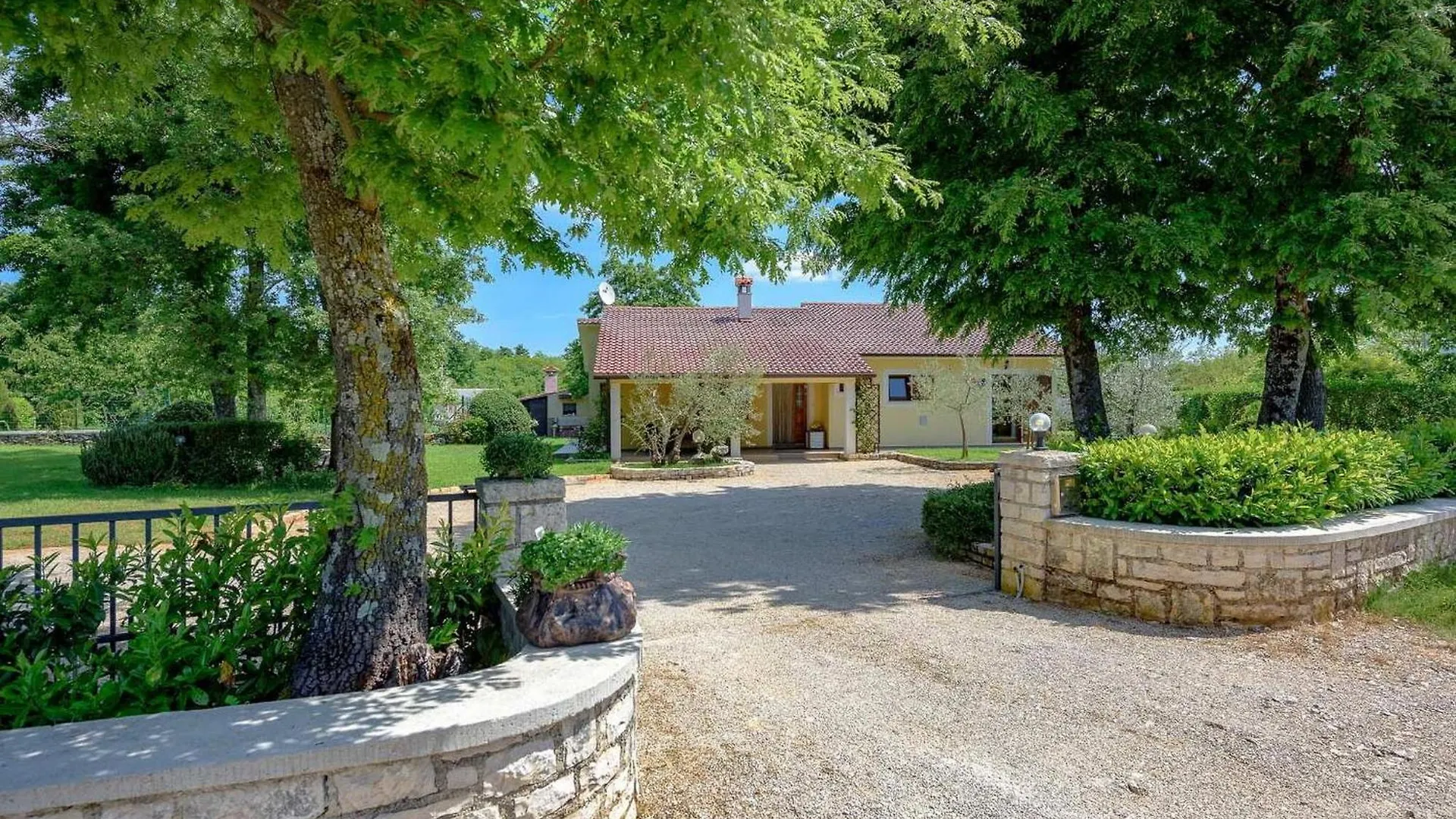 Villa Haus Nono Sveti Petar u Sumi 0*,
